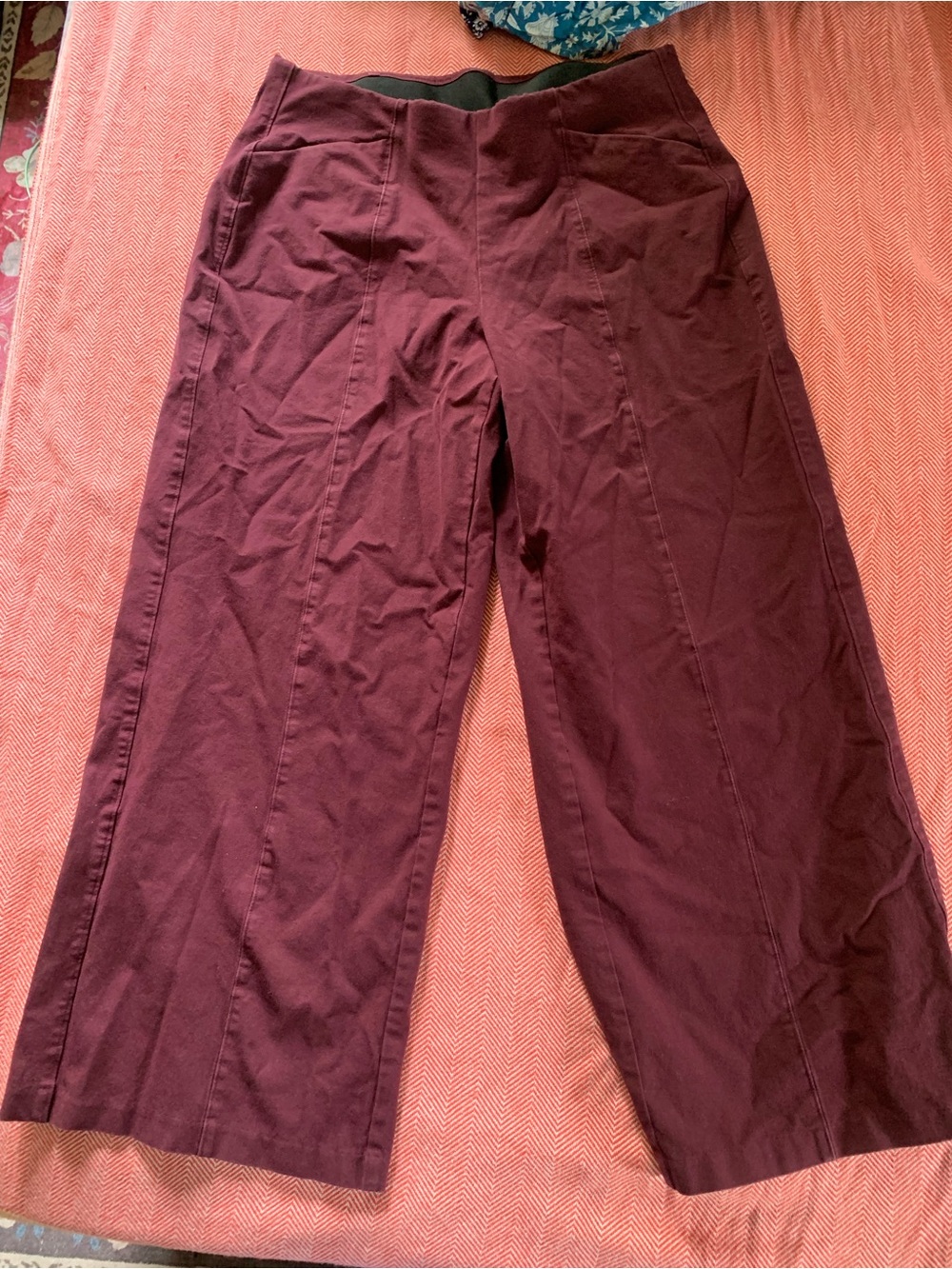 Old Navy Pixie Wide Leg Pants - Burgundy - Picture 3 of 3